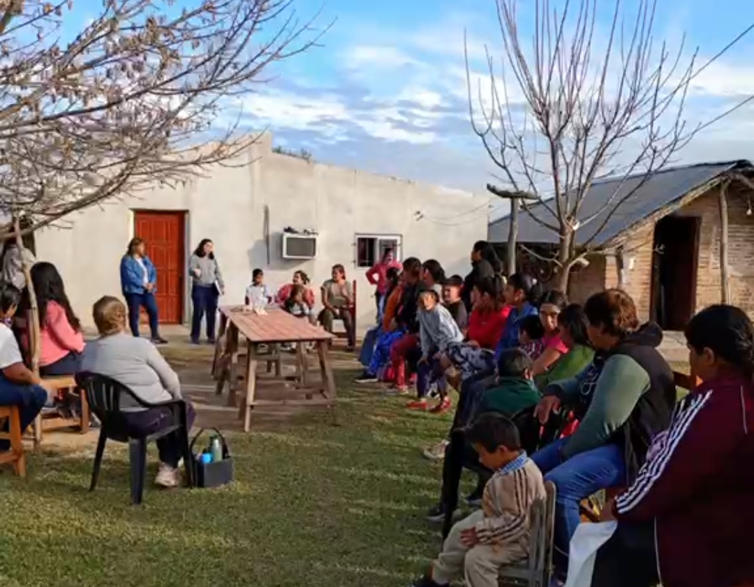 SAN ISIDRO: EL MUNICIPIO LLEVA CHARLAS SOBRE BULLYING Y ACOSO A ESCUELAS Y PARAJES RURALES